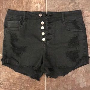 Women’s Size 8 Refuge Shorts